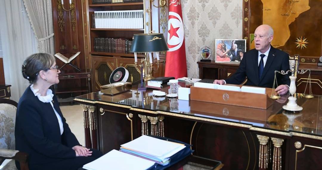 قيس سعيّد يعزّي عائلات ضحايا فاجعة جرجيس ويسدي تعليمات بتكثيف عمليات البحث عن الغرقى