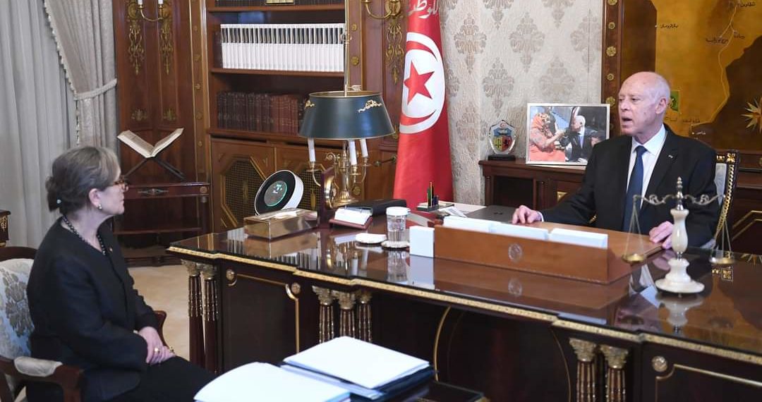 سعيّد تعليقا على فاجعة جرجيس: “الهجرة غير النظامية ما كان لها أن تكون أو تتحول إلى ظاهرة إلا نتيجة حيتان البرّ الذين لا شغل لهم إلا التنكيل بالشعب”