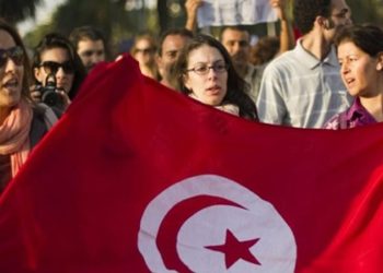 في تراجع ملحوظ لنسب المشاركة النسائية: 215 امرأة في سباق الإنتخابات التشريعية