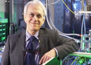 الحاصل على جائزة نوبل عام 2018 يحاضر في تونس