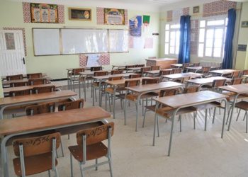 المعلمين النواب والمتعاقدون يواصلون مقاطعة الدروس