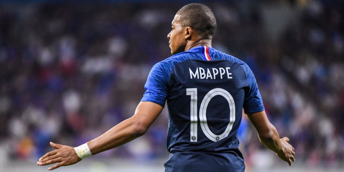 إصابة مبابي خلال التدريبات وإحمالية عدم مشاركته في مباراة الغد واردة