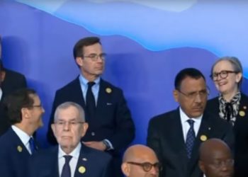 حركة الشعب: “ندعو بودن للتوضيح حول المحادثة مع الرئيس الإسرائيلي خاصة وأنها تنوب سعيّد الذي قامت حملته الانتخابية في أحد أهم بنودها على تجريم التطبيع”