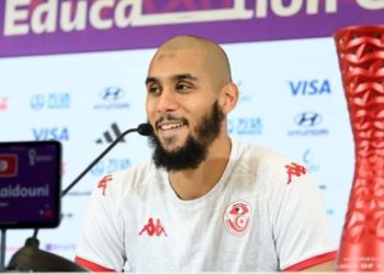 لاعب المنتخب عيسى العيدوني: سعيد بالجائزة.. ولعبنا من اجل الفوز على الدنمارك