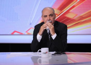 مؤانسات مصطفى عطية: أهلا بضاربي الدفوف في أزمنة الطمع والخوف!