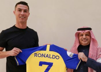 النصر السعودي يعلن تعاقده مع البرتغالي كريستيانو رونالدو