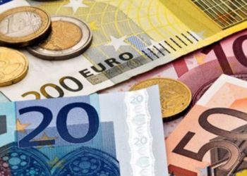 احتياطي تونس من العملة الصعبة يواصل التراجع