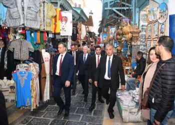 سعيّد في جولة بأسواق المدينة العتيقة وشارع الحبيب بورقيبة