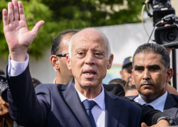 والآن وقد تبيّن أن الشعب لا يريد ما يريده الرئيس…