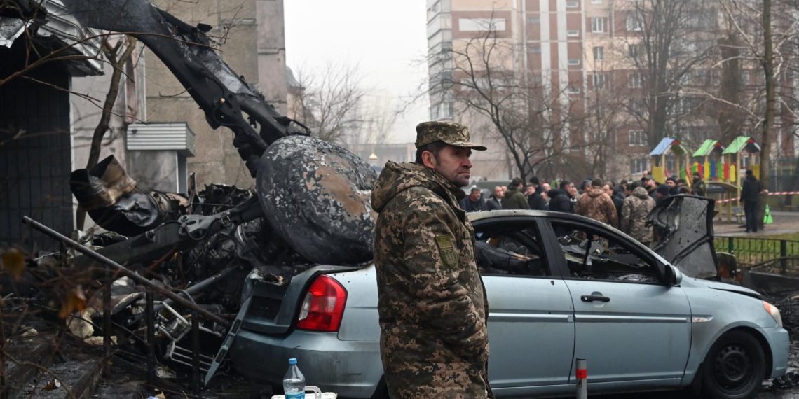 مقتل وزير الداخلية الأوكراني و17 شخصا على الأقل في تحطم مروحية قرب كييف