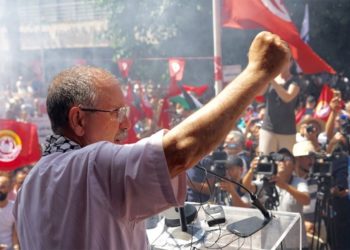 هل ينزل اتحاد الشغل ساحة المواجهة بلباس سياسي؟