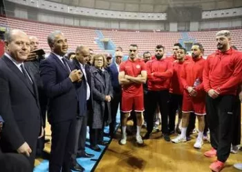 وزير الشباب والرياضة يزور المنتخب الوطني لكرة اليد قبل المشاركة في بطولة العالم