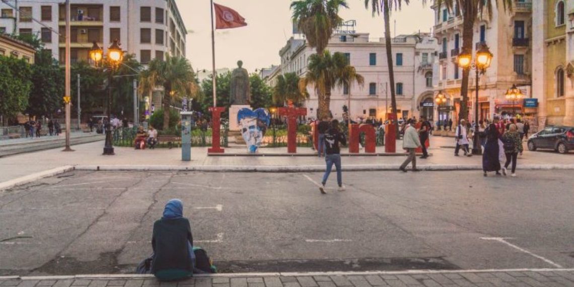 مؤانسات مصطفى عطية: في تاريخ ” الخط الثالث ” والكارثة الجديدة