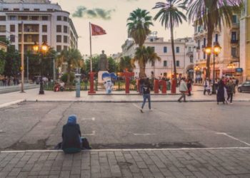 مؤانسات مصطفى عطية: في تاريخ ” الخط الثالث ” والكارثة الجديدة