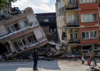 إنقاذ 3 أشخاص بينهم شقيقان بعد 198 ساعة على الزلزال