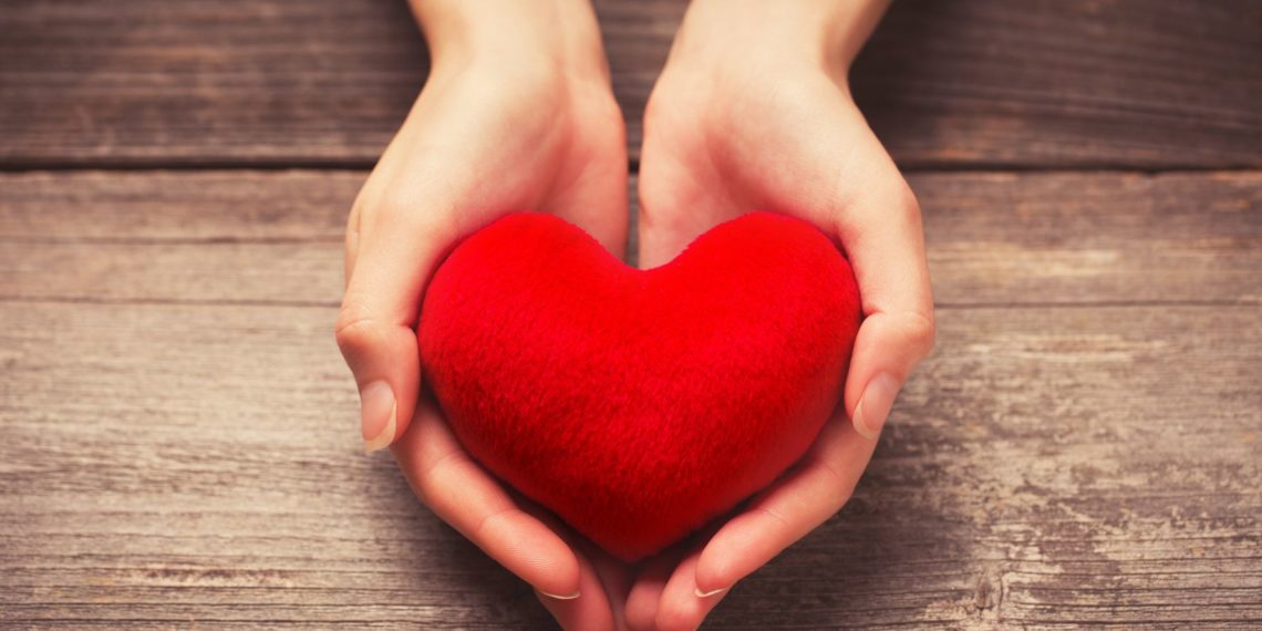 هل للحبِّ عيدٌ حتى يصبح العيدُ عيدَنا؟