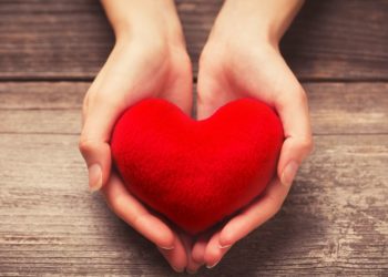 هل للحبِّ عيدٌ حتى يصبح العيدُ عيدَنا؟