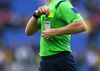 تصفيات كأس إفريقيا للأمم 2023: طاقم تحكيم جزائري لمباراة تونس وليبيا