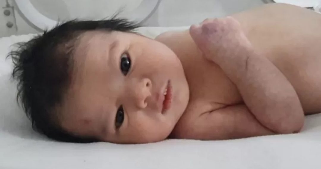 زلزال سوريا وتركيا: الآلاف يعرضون تبنّي الرضيعة التي ولدت وسط الركام