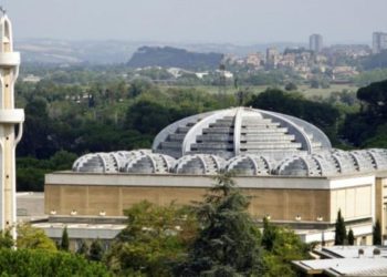 بناء أكبر جامع في أوروبا بروما عام 1995 يعد رمزًا لوصول الحرية الدينية الى مدينة بعقيدة واحدة لعدة قرون