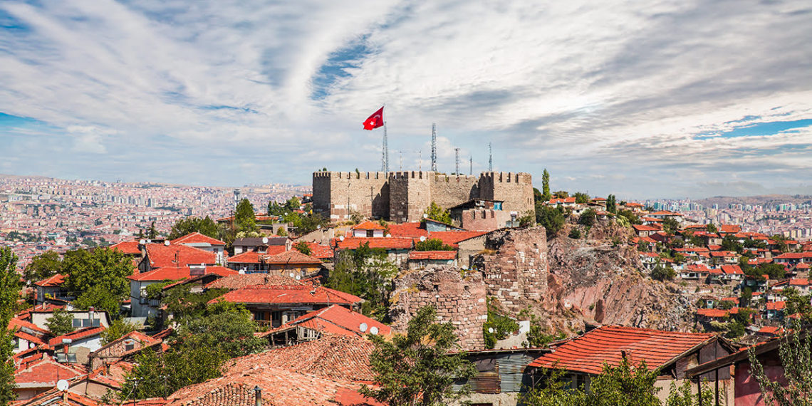 سفارة تونس بأنقرة تخصص رحلة من “هاتاي” لأنقرة لإجلاء التونسيين