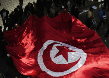 من يريد انهيار تونس؟