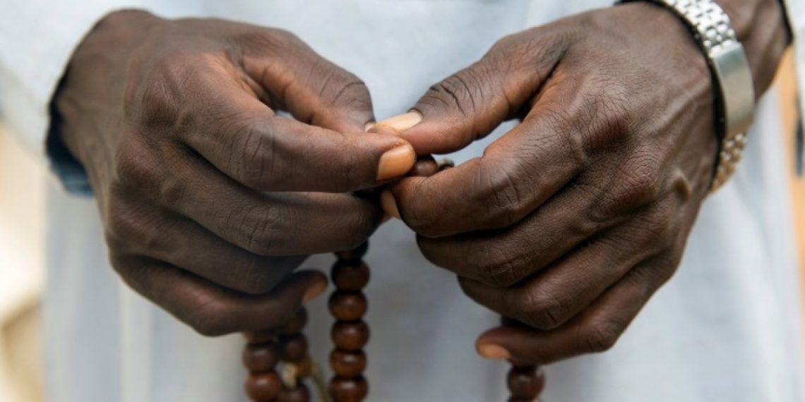 مؤانسات مصطفى عطية: واقعة من صميم نفاق خوارج العصر!