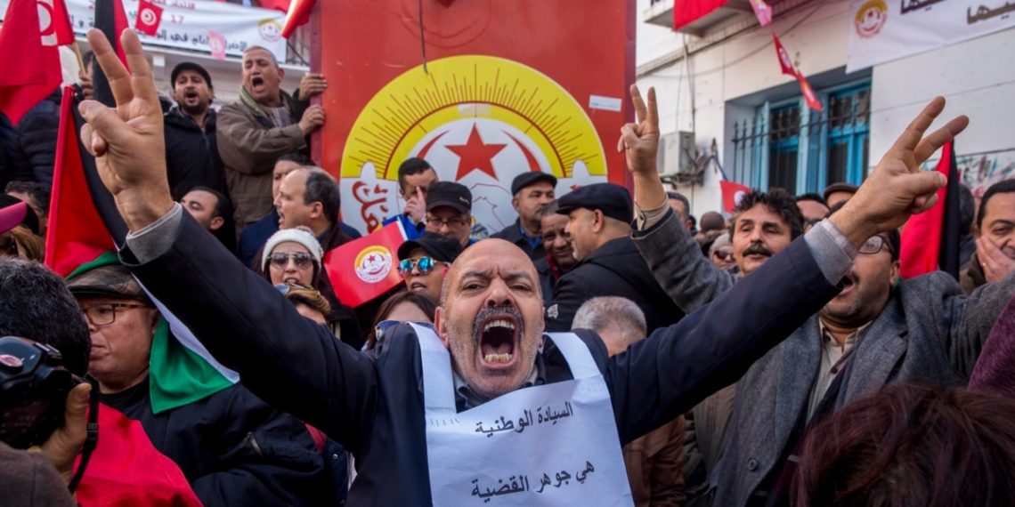 إتحاد الشغل: “تم منع مسؤول نقابي اسباني من الدخول إلى تونس للمشاركة في تجمع ينظمه الاتحاد”