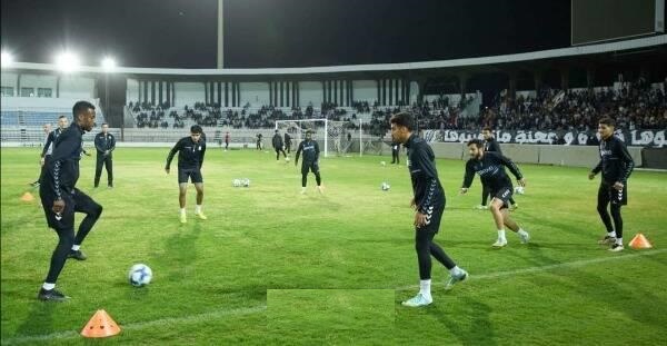 استقبال كبير للمدرب حسام البدري من جماهير النادي الصفاقسي