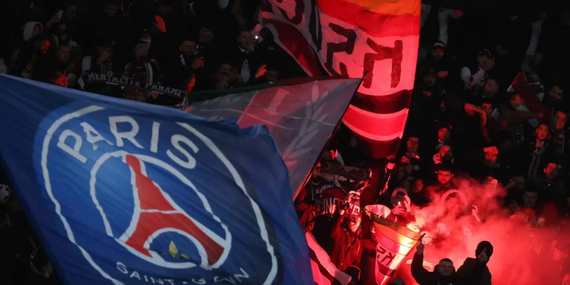 جماهير باريس سان جيرمان تهاجم  الاتحاد الفرنسي بسبب عدم احترامه للاعبين الصائمين