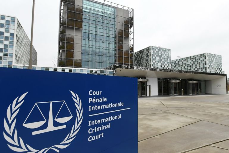 وزير الخارجية يطّلع على ملف مُرشّح تونس لعضوية المحكمة الجنائية الدولية
