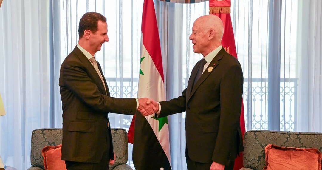 قيس سعيّد يلتقي ببشار الأسد ويرحّب بعودة سوريا إلى الجامعة