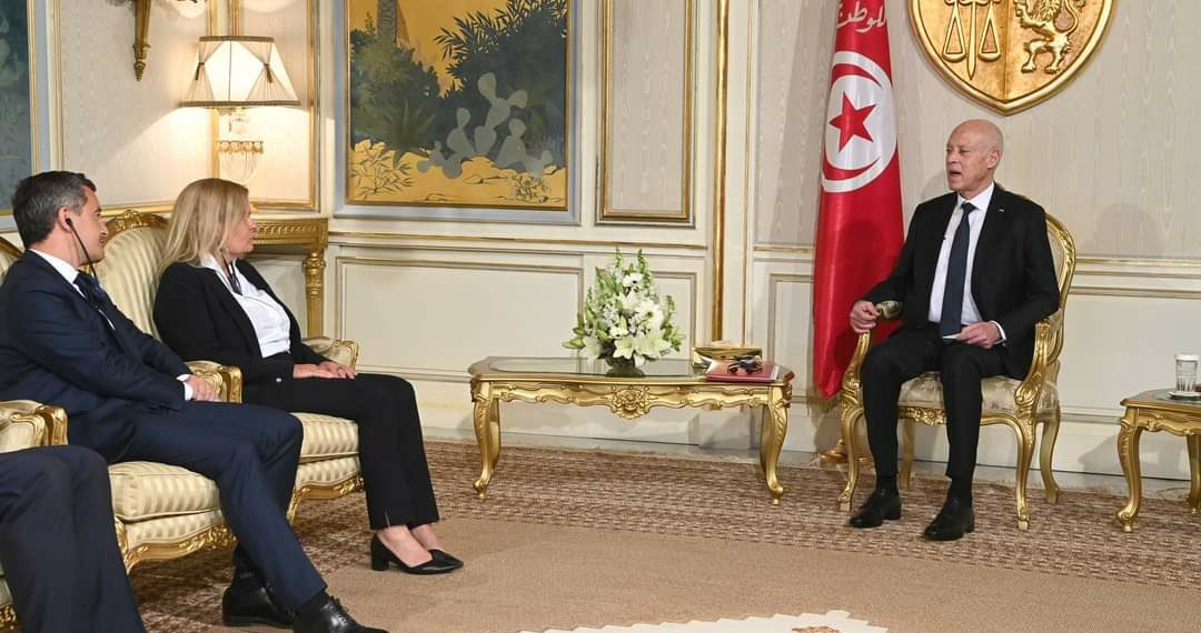 سعيد خلال لقائه بوزيري داخلية ألمانيا وفرنسا: “تونس لن تقبل بأن تكون حارسة لحدود أي دولة كما لن تقبل بتوطين المهاجرين”