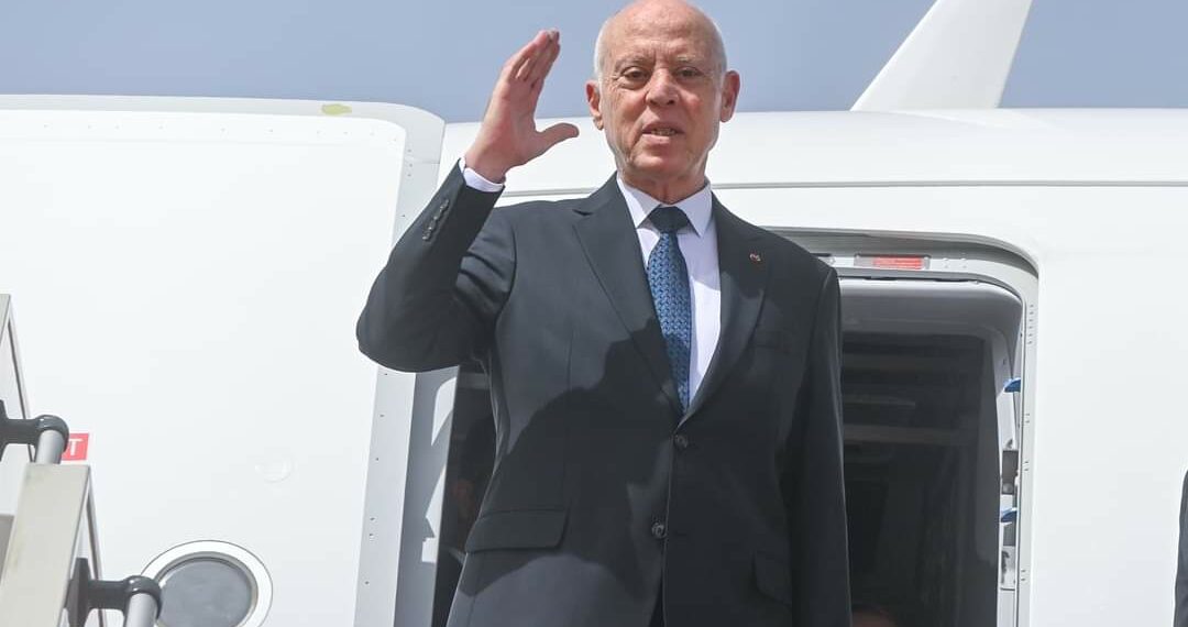 رئيس الجمهورية يتجه لفرنسا للمشاركة في قمة “باريس من أجل عقد مالي جديد”