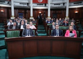 البرلمان يصادق على مشروع قرض بقيمة 500 مليون دولار لتمويل الميزانية