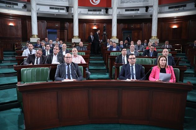 البرلمان يصادق على مشروع قرض بقيمة 500 مليون دولار لتمويل الميزانية