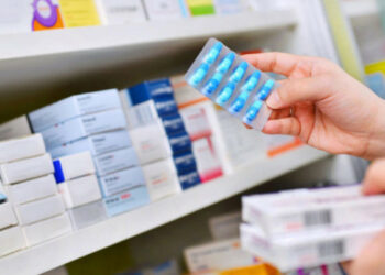 لجنة الصحّة بالبرلمان تُصادق على مشروع قانون لإحداث الوكالة الوطنية للدواء