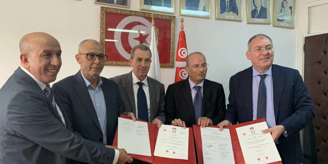 الإعلان عن إرساء خدمات إجتماعية إضافية للدفاع عن  مصالح التونسيين المقيمين بإيطاليا وفرنسا