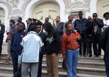 حزب آفاق تونس يطالب بفرض الـتأشيرة على مواطني دول جنوب الصحراء