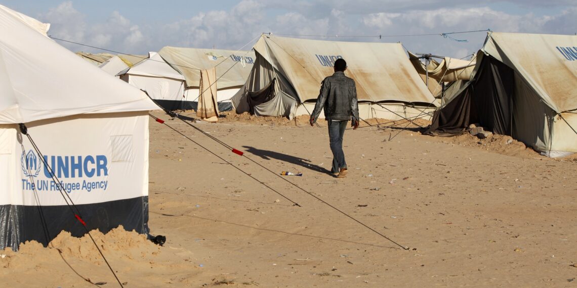 رمضان بن عمر: توجه تونسي نحو احياء الاقتراح الاوروبي “بئر الفطناسية” لتجميع المهاجرين في محتشدات على الحدود الليبية