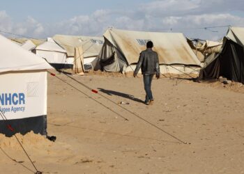 رمضان بن عمر: توجه تونسي نحو احياء الاقتراح الاوروبي “بئر الفطناسية” لتجميع المهاجرين في محتشدات على الحدود الليبية