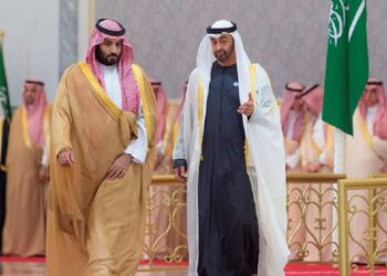 “وول ستريت جورنال” عن محمد بن سلمان: الإمارات طعنتنا في الظهر