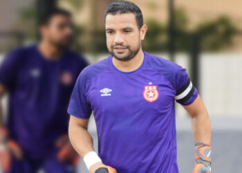 أيمن المثلوثي يعلن إعتزاله