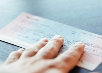 ارتفاع قيمة الشيكات المرتجعة الى 818 مليون دينار نهاية مارس 2023 وسط صمت البنك المركزي حول تنقيح قانون الشيكات