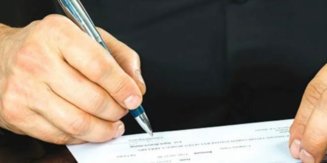 تباين رأييْ اتّحاد الأعراف وكونكت بشأن العقوبة السجنية للشيك دون رصيد