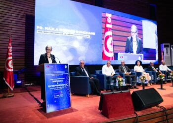 رئيسة الحكومة تعلن التقدم في إعداد مشروع تنقيح مجلة الصرف ومشروع القانون التوجيهي لإقتصاد المعرفة