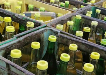 صيحة فزع من غرفة معلبي الزيت النباتي المدعم