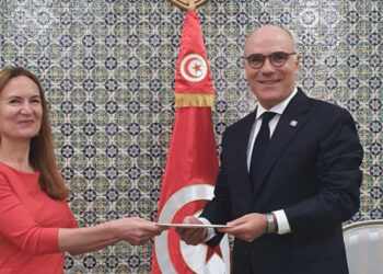 وزير الخارجية يستقبل السفيرة الفرنسية الجديدة