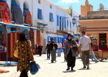 ”رايتنغ اند انفستمنت” تخفض ترقيم تونس إلى ب- مع آفاق سلبية