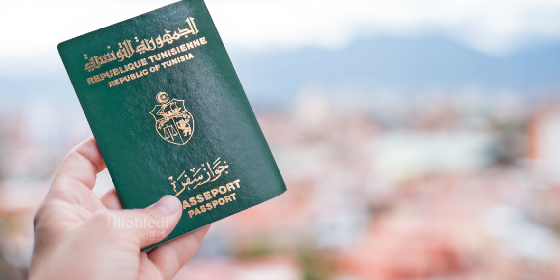 وزير الداخلية يؤدي زيارة فجئية إلى المطبعة الرسمية للبحث في أسباب نقص جوازات السفر